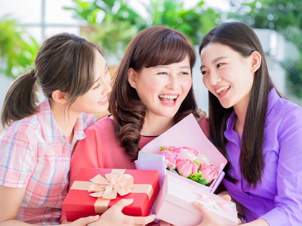 Gift Ideas and Celebration Inspiration To Spoil Mum This Mother's Day