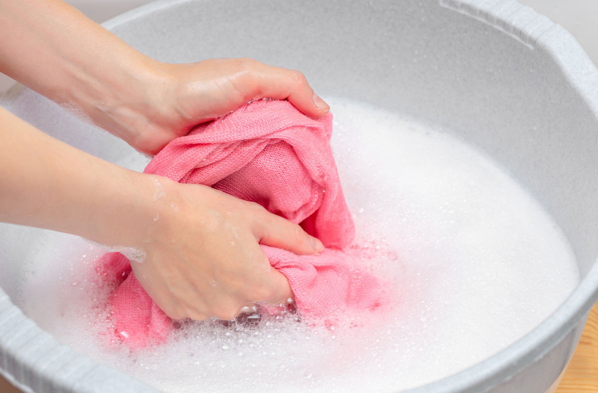 Laundry 101: Pro Tips for Handling Different Fabrics, Stains, and Machines